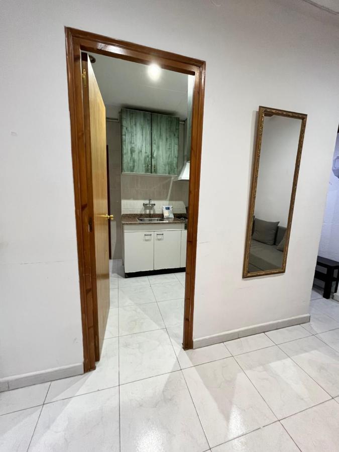バルセロナBugo Luis Apartamentアパートメント エクステリア 写真